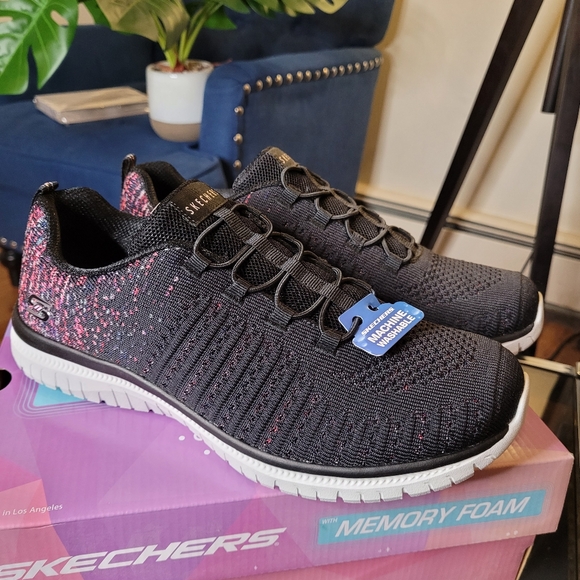Women's Skechers Virtue Sneakers Black And Pink Wide Width Size 9 Memory Foam - Picture 2 of 16